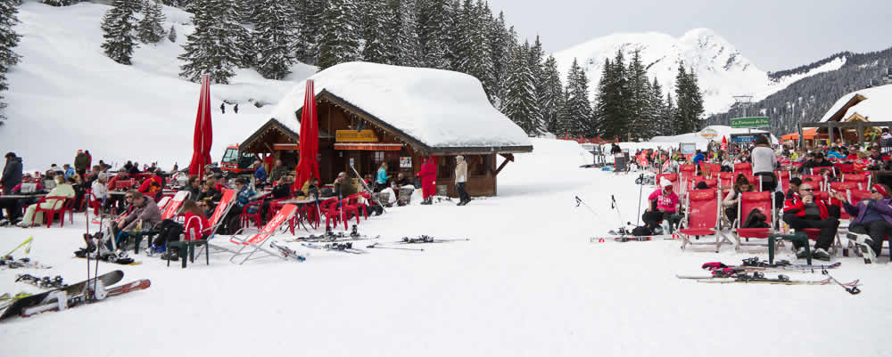 Wintersport met kerst of oud en nieuw